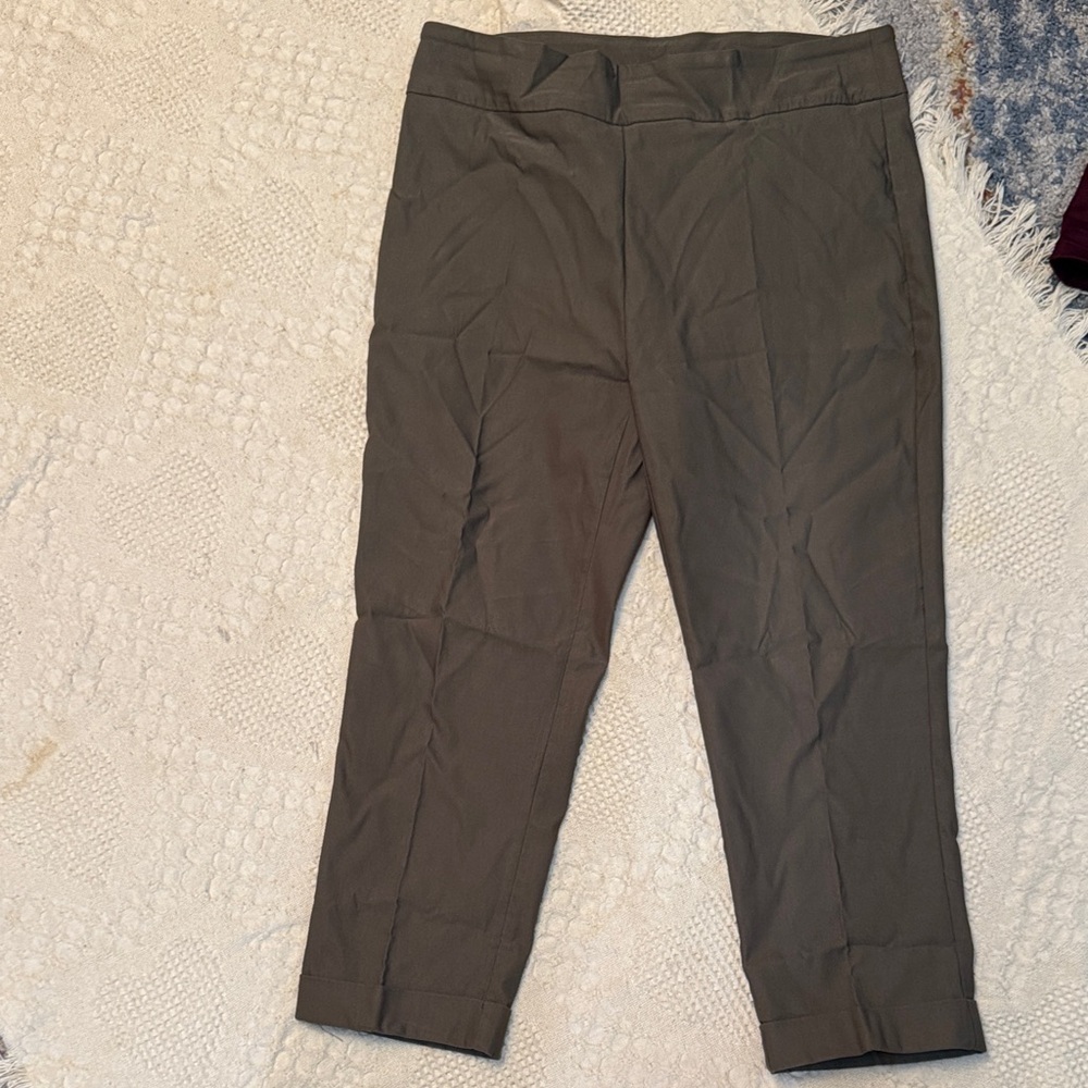 Tribal Women's Olive Cropped Pants